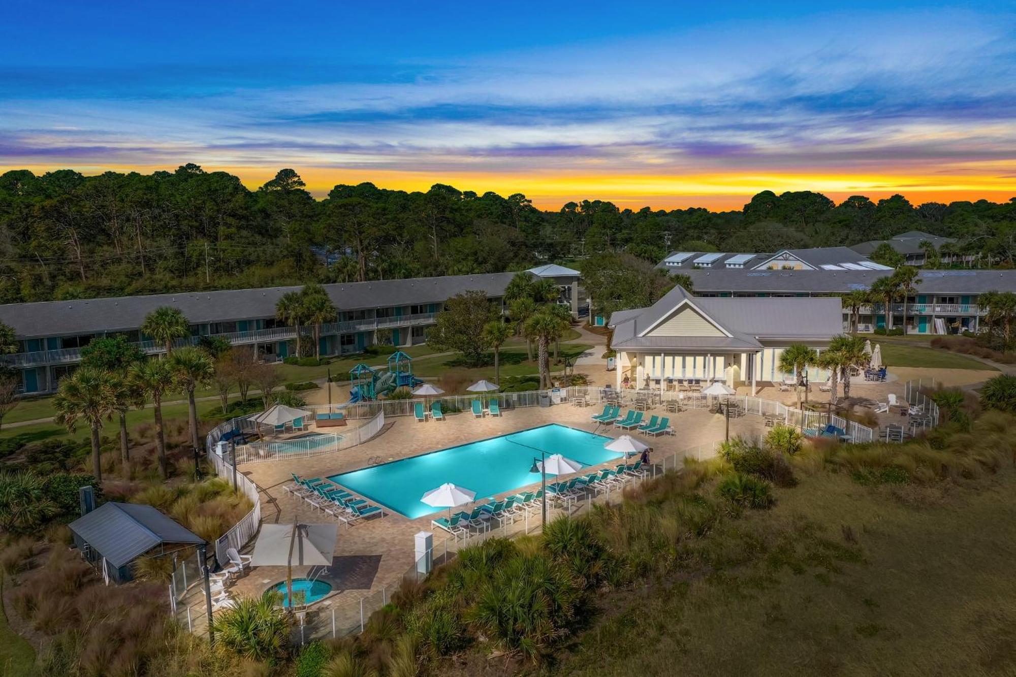 Resort By Ihg 3*