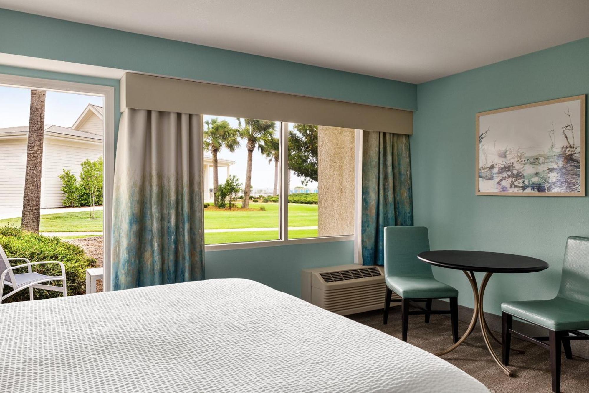 By Ihg Station touristique